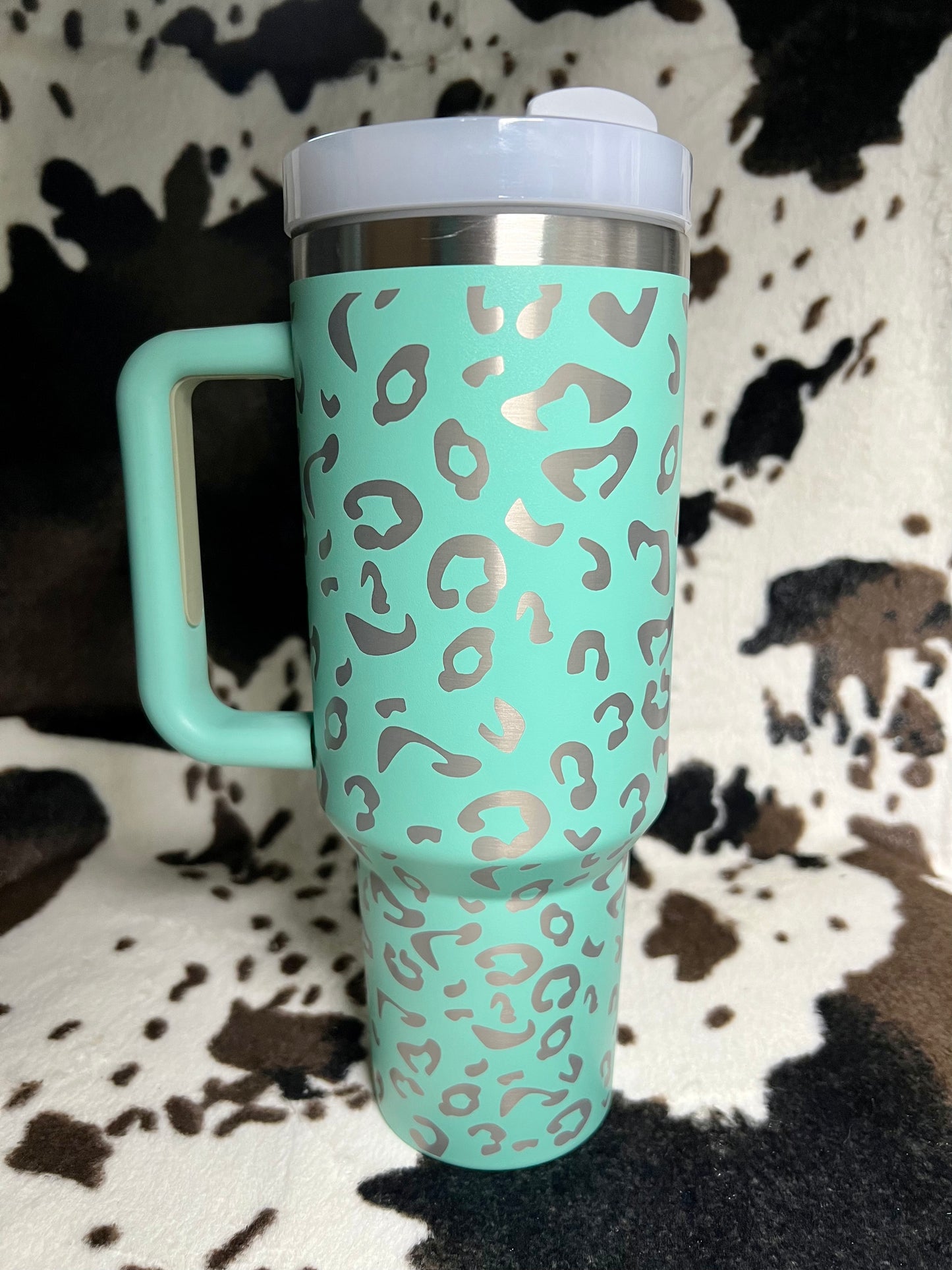 Leopard Print Engraved 40 Oz