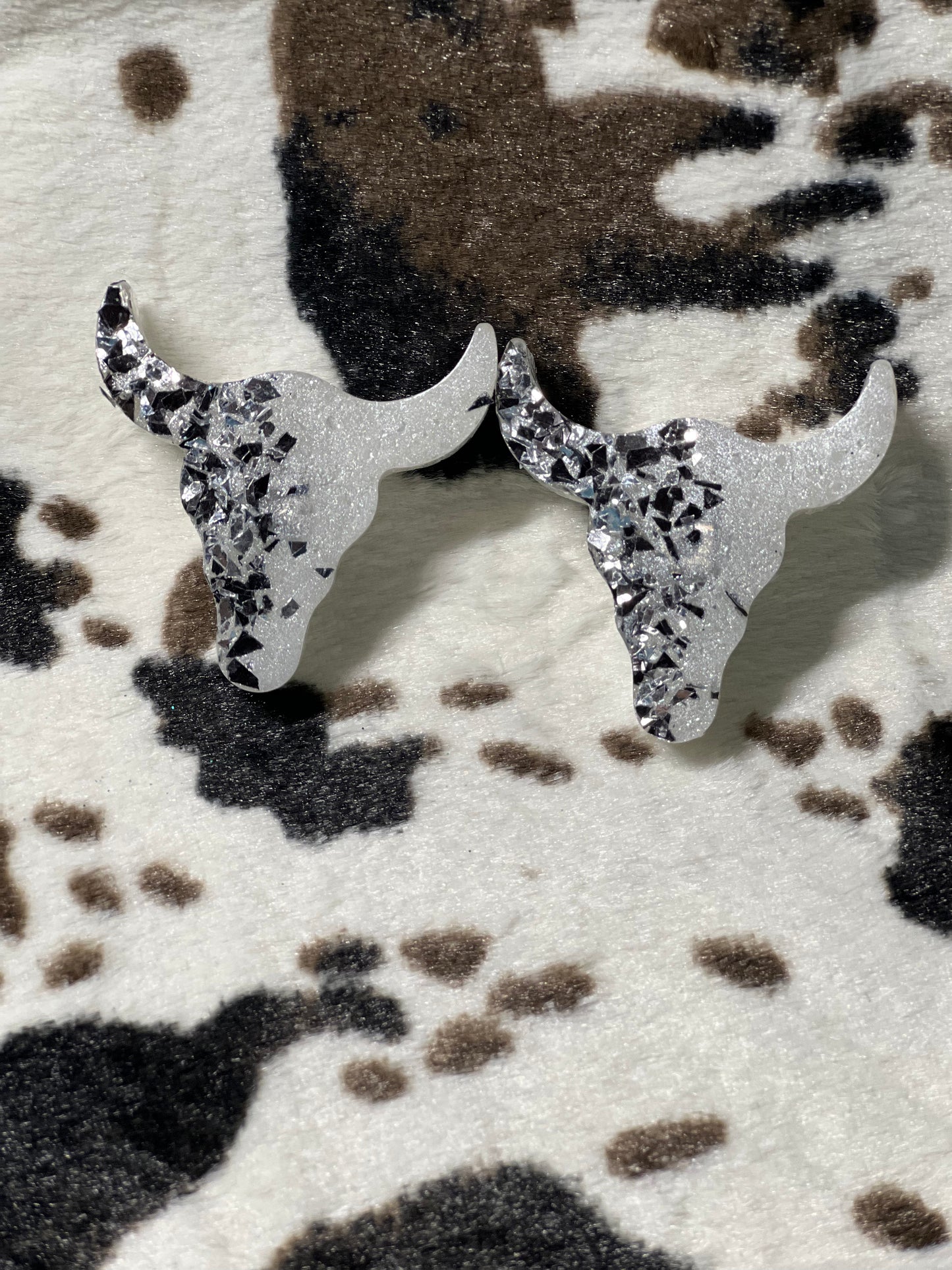 Glitzy Bull Skull Vent Clips